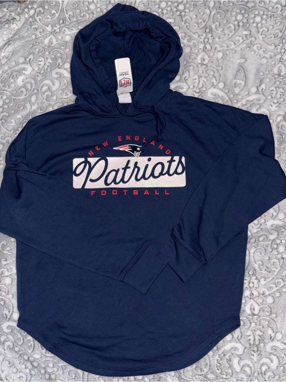 🏈 New England Patriots Navy Glitter Logo Hoodie — NWT
